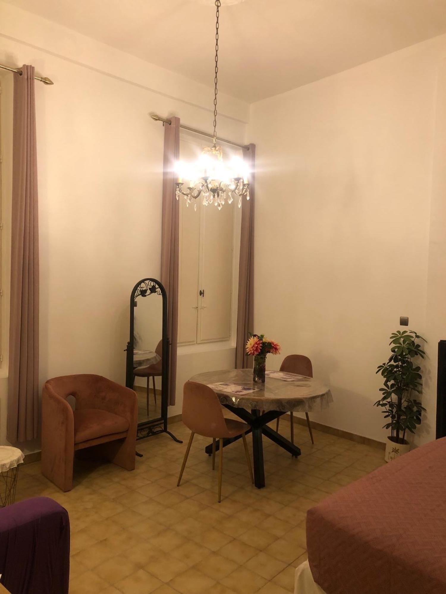 Studio Au Coeur D'Avignon Intra-Muros Dış mekan fotoğraf